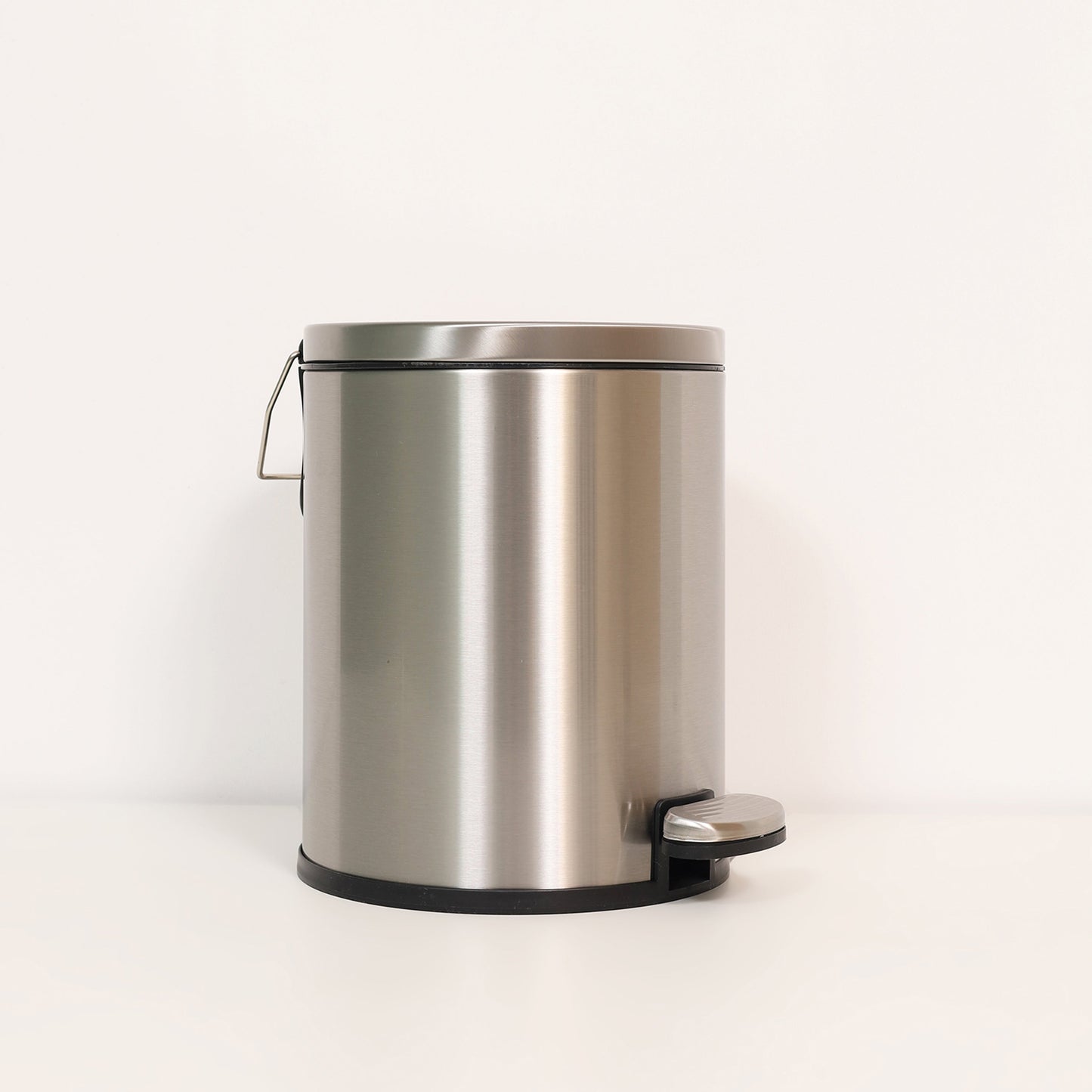 Baskora Pedal Ss Trash Can | Soft Close Dustbin