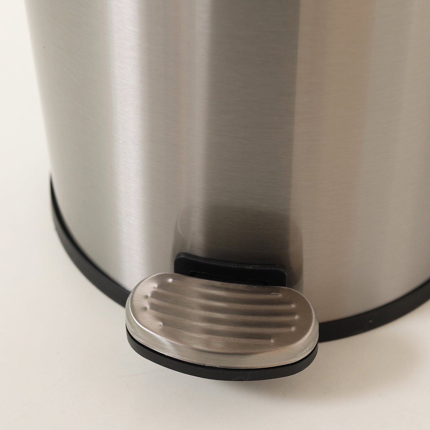 Baskora Pedal Ss Trash Can | Soft Close Dustbin